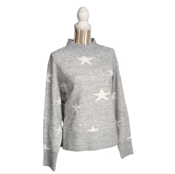 Happy Holidays XL Light Grey Sweater With Stars - Picture 1 of 7